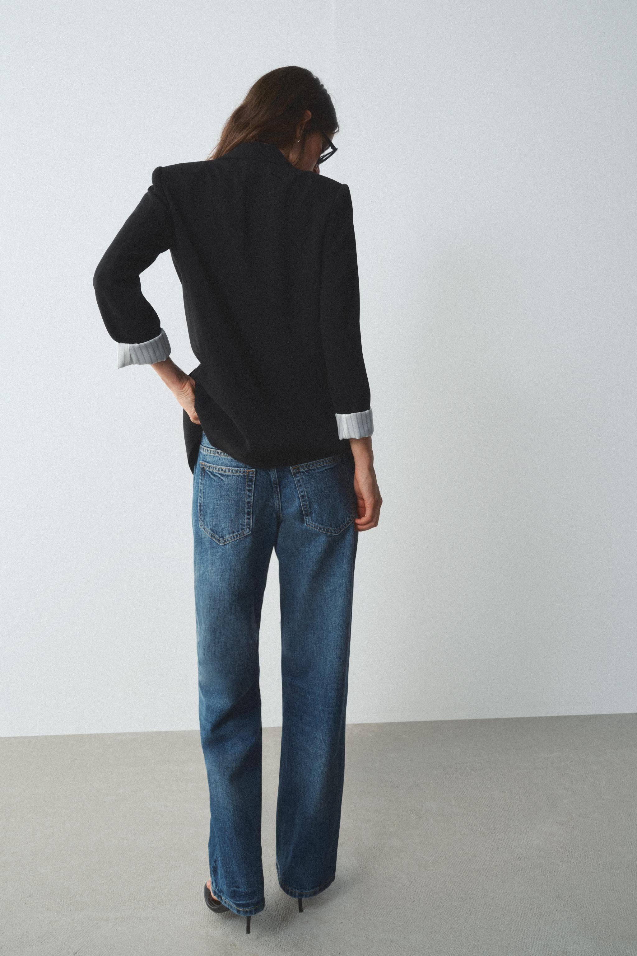 SHOULDER PAD BLAZER WITH PRINTED CUFFS